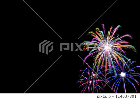 花火　夏　花火大会　夏祭り 114637801