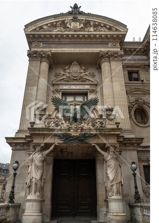 Entrance to the opera house Palais Garnier with caryatids. 114638085