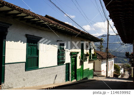 Beautiful streets at the historical downtown of the heritage town of Salamina located at the Caldas department in Colombia. 114639992