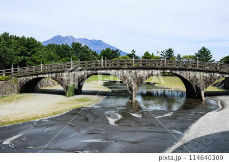 石橋記念公園 西田橋と桜島 石橋記念公園 西田橋と桜島 114640309