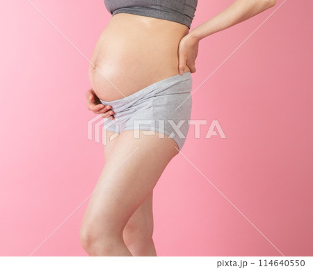 妊婦さんのお腹 妊婦さんのお腹 114640550