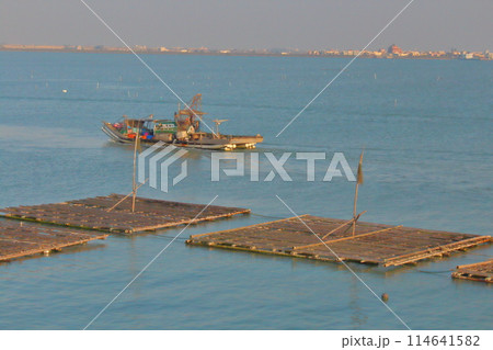 海 海事 海軍 114641582