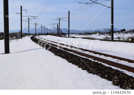 雪国の鉄道線路 羽越本線 114643076