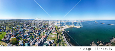 「青森県」ドローンで蕪島付近を空撮　種差海岸 114643915