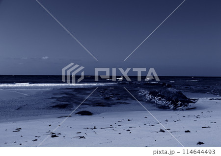 モノクロ海岸 モノクロ海岸 114644493
