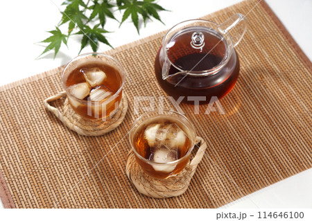 冷えた麦茶 114646100
