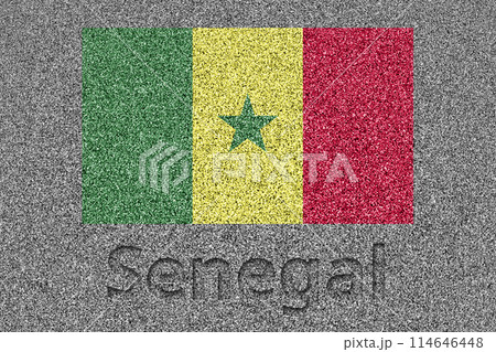 石板の上に描かれたセネガルの国旗と、掘ったような「Senegal」の文字 石板の上に描かれたセネガルの国旗と、掘ったような「Senegal」の文字 114646448
