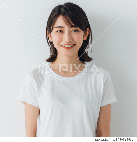 若い女性のポートレート 114648666