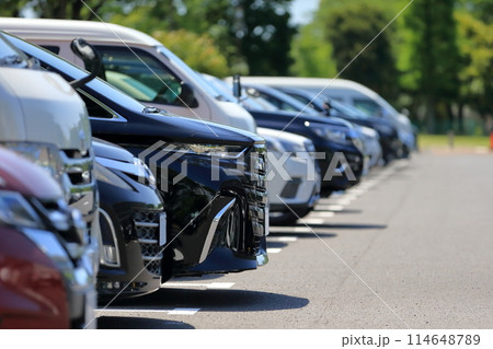 駐車中の乗用車 イメージ 駐車中の乗用車 イメージ 114648789