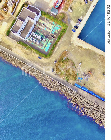防波堤・港湾施設〜ドローンで空撮(平潟港/茨城県北茨城市) 防波堤・港湾施設〜ドローンで空撮(平潟港/茨城県北茨城市) 114649202