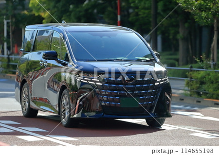 ミニバン　イメージ 114655198