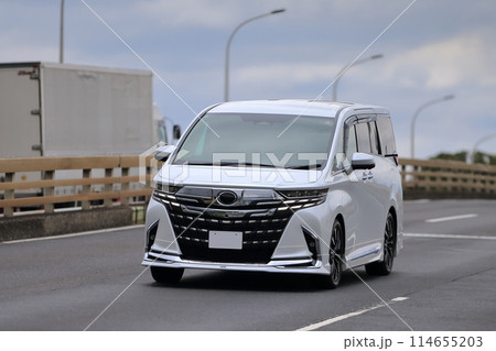 ミニバン　イメージ 114655203