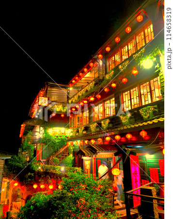 台湾・夜の九份（九分）老街_HDR・アニメ風 114658319