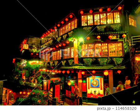 台湾・夜の九份(九分)老街_HDR・アニメ風 台湾・夜の九份(九分)老街_HDR・アニメ風 114658320
