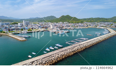 東かがわ市引田漁港の空撮風景 東かがわ市引田漁港の空撮風景 114664962