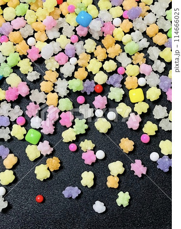 カラフルな金平糖 カラフルな金平糖 114666025