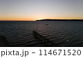 海辺の日の出 114671520