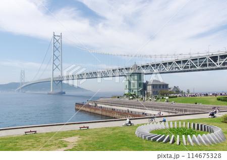 舞子公園からの明石海峡大橋 114675328