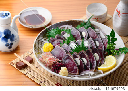 鰹のたたき 南紀勝浦港 114679608