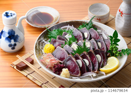 鰹のたたき 南紀勝浦港 114679634