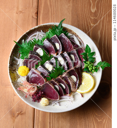 鰹のたたき ( 俯瞰撮影 )  114680028