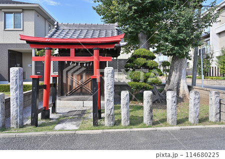 中山道桶川宿散歩：稲荷神社　桶川市寿 114680225