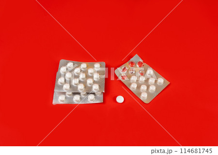 Pill Blister on Color Background, Silver Medicine Capsule Package, Drugs Packaging, Pill Pack Pill Blister on Color Background, Silver Medicine Capsule Package, Drugs Packaging, Pill Pack 114681745