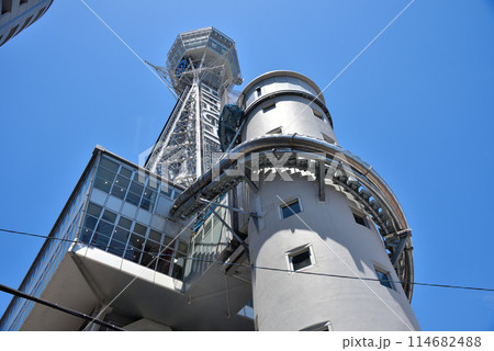 大阪新世界の象徴　通天閣の体験型アトラクション　タワースライダーの外観 114682488