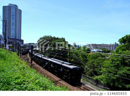 地下化前の鶴ヶ峰駅周辺の風景 114685933