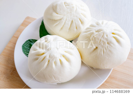 蒸す前の中華まん 114688169