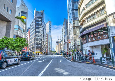 東京都渋谷区の都市風景 代々木駅 東京都渋谷区の都市風景 代々木駅 114691055
