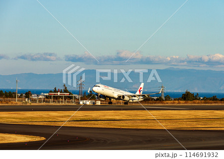静岡県島田市　富士山静岡空港 114691932