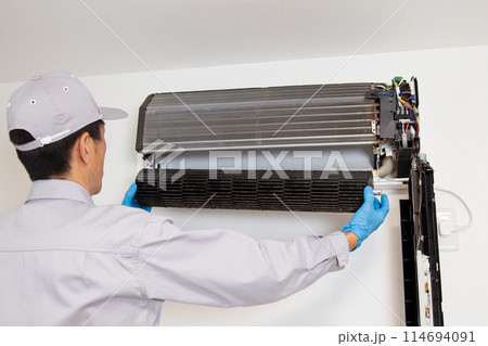 エアコンと業者 114694091