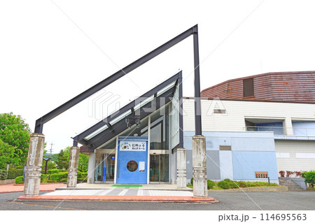 長野県千曲市、あんずホールの風景 114695563