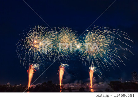 葛飾納涼花火大会 東京都 葛飾納涼花火大会 東京都 114696581