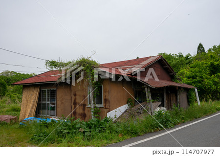 日本の岡山県の蒜山高原の古くてとても美しい建物 114707977