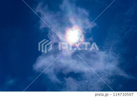 【太陽素材】雲に隠れた太陽【長野県】 114710507