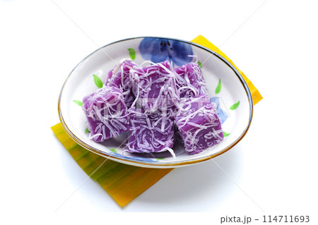 Steam purple sweet potato cake. Thai Desserts. Steam purple sweet potato cake. Thai Desserts. 114711693