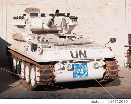 ベルギー軍セイバー偵察装甲車(PKO仕様) ベルギー軍セイバー偵察装甲車(PKO仕様) 114712050