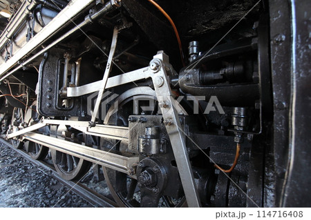蒸気機関車・車両番号59634の動輪の写真素材 [114716408] - PIXTA