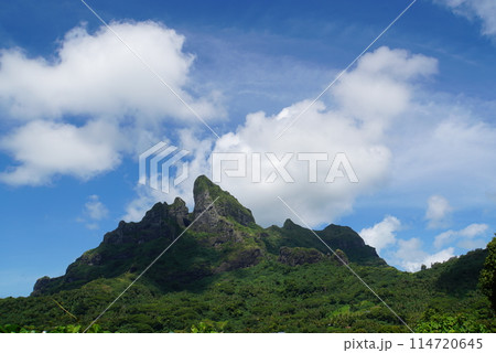 オテマヌ山の風景　ボラボラ島 114720645