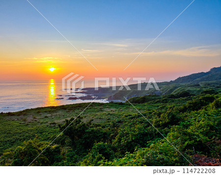 男鹿半島の夕暮れ 男鹿半島の夕暮れ 114722208