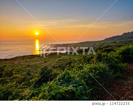 男鹿半島の夕暮れ 114722233