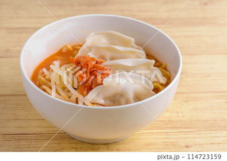 キムチ餃子ラーメン 114723159