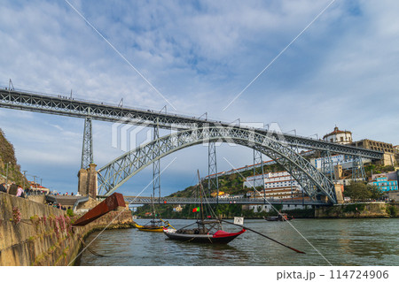 ポルト、ポルトガル　世界遺産•ドンルイス1世橋、PORTO Portugal  Bridges 114724906