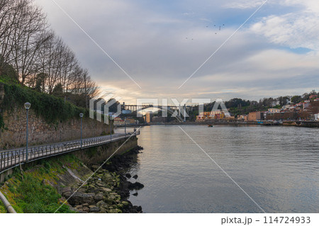 ポルト、ポルトガル 世界遺産•ドンルイス1世橋、PORTO Portugal Bridges ポルト、ポルトガル 世界遺産•ドンルイス1世橋、PORTO Portugal Bridges 114724933