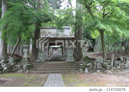 初夏の谷汲山華厳寺・2(岐阜県揖斐郡揖斐川町谷汲:西国三十三番観音霊場) 初夏の谷汲山華厳寺・2(岐阜県揖斐郡揖斐川町谷汲:西国三十三番観音霊場) 114728076
