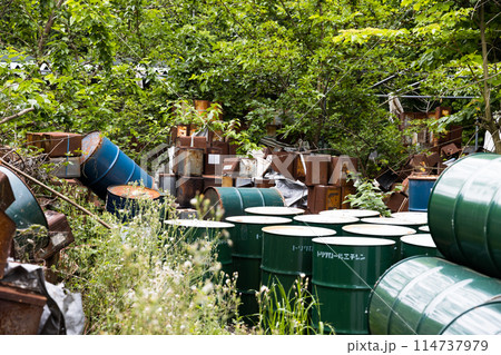 産業廃棄物保管 114737979