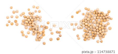 white peppercorns isolated on white background. Top view. Flat lay. Close up white peppercorns isolated on white background. Top view. Flat lay. Close up 114738871