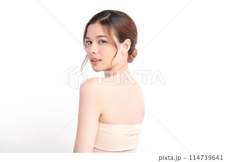 Beautiful young asian woman with clean fresh skin on white background, Face care, Facial treatment, Cosmetology, beauty and spa, Asian women portrait. Beautiful young asian woman with clean fresh skin on white background, Face care, Facial treatment, Cosmetology, beauty and spa, Asian women portrait. 114739641